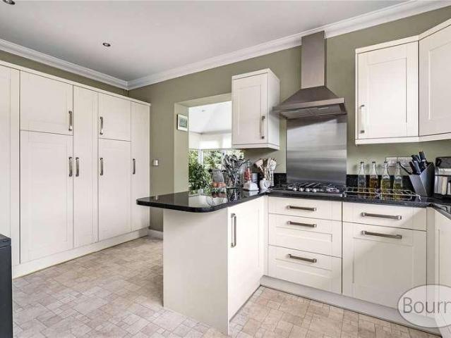 House for sale in Ash Green, Guildford