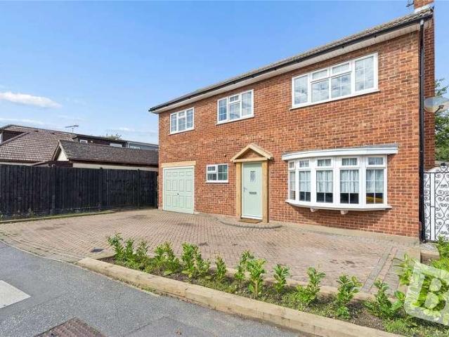 House for sale in Runwell, Chelmsford