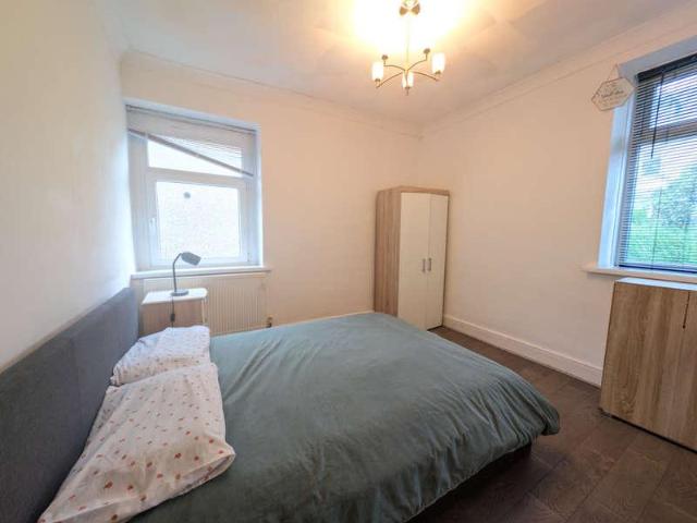 House for sale in Mountain Ash West, Mountain Ash