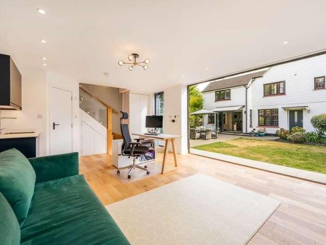 House for sale in Radlett, Hertfordshire
