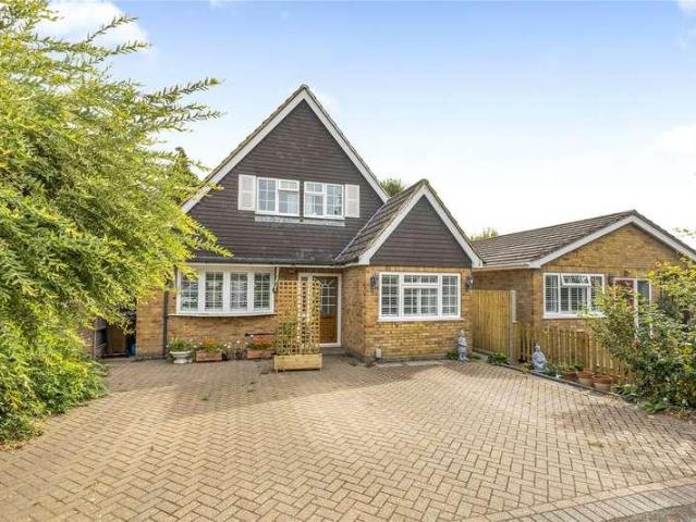 House for sale in West End, Heol-las
