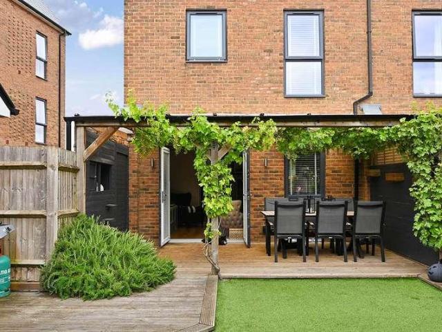 House for sale in Bridgefield, Kent