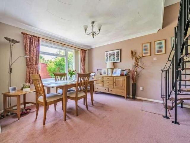 House for sale in Sidcup, Albany Park