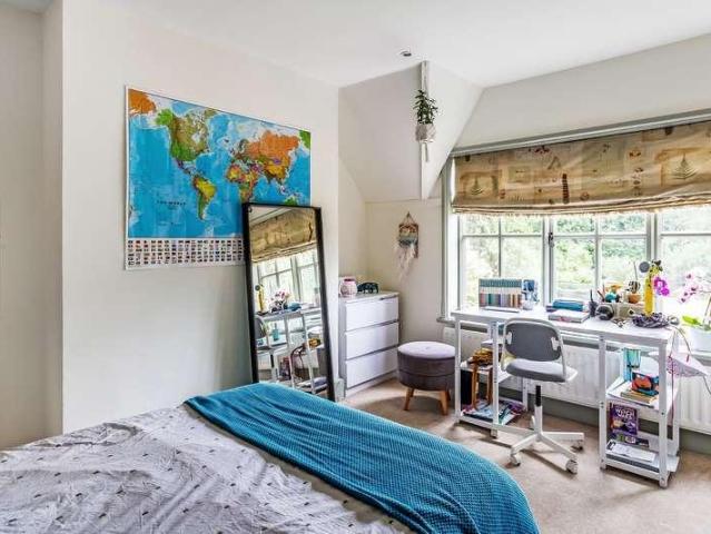 House for sale in Hurtmore, Guildford