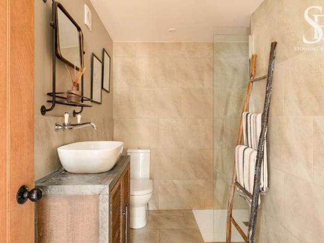 House for sale in Alvescot, West Oxfordshire