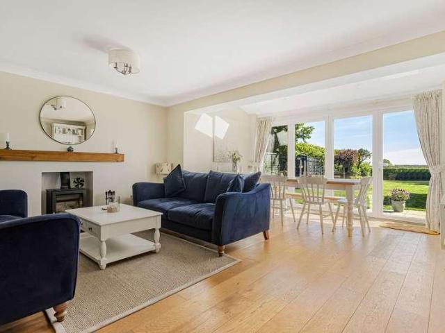 House for sale in Barking Tye, Bedingfield