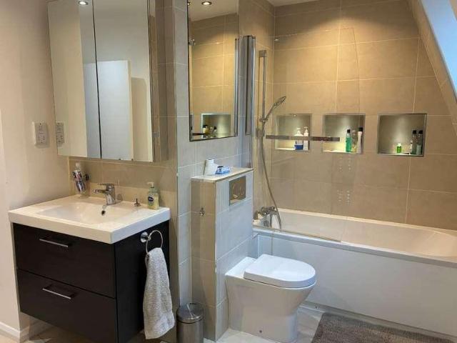 House for sale in Hendon, Greater London