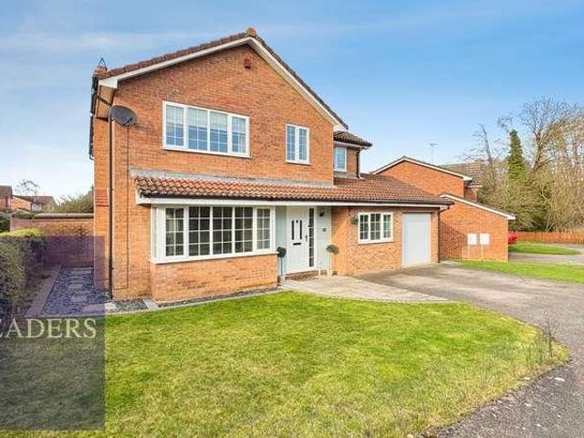 House for sale in Chipping Hill, Essex