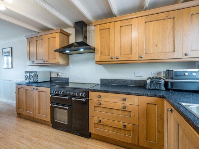 House for sale in Wall Heath, West Midlands