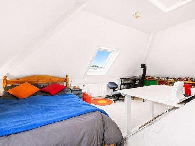 House for sale in Elmfield, Leicestershire
