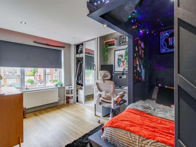 House for sale in Gawthorpe, West Yorkshire