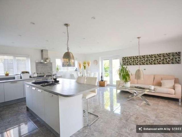 House for sale in Folkestone, Kent