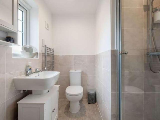 House for sale in Primsland, Crookhill