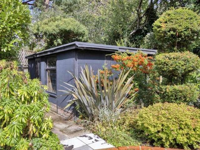 House for sale in Longfield and New Barn, Monks Orchard