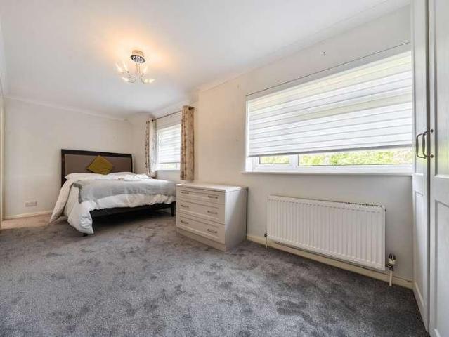 House for sale in Albany Park, Greater London