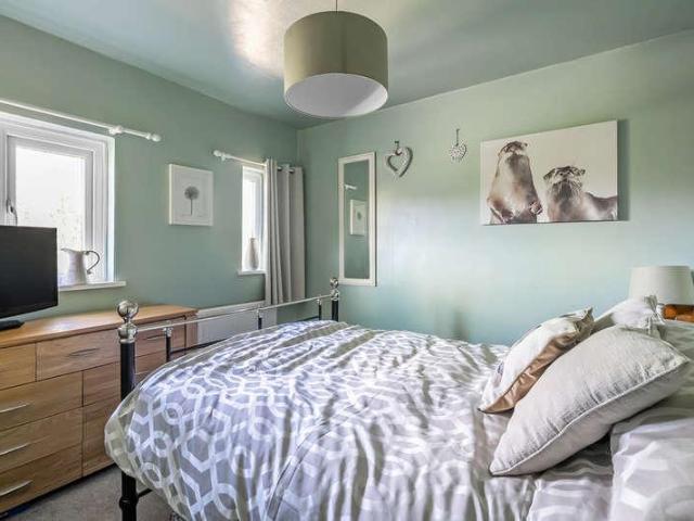 House for sale in Hillview, Surrey