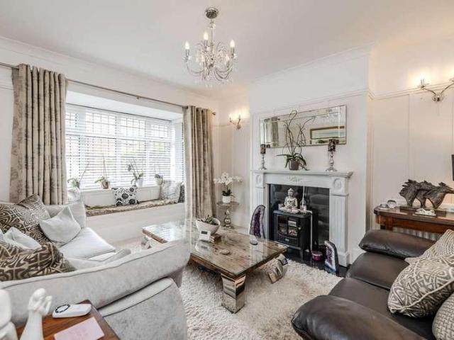 House for sale in Woolsington, Newcastle Upon Tyne