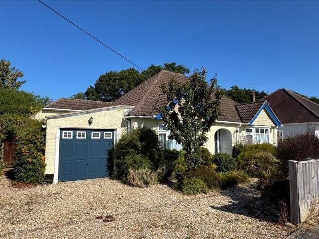 House for sale in Old Milton, New Forest