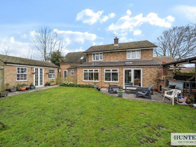 House for sale in Barlby, North Yorkshire