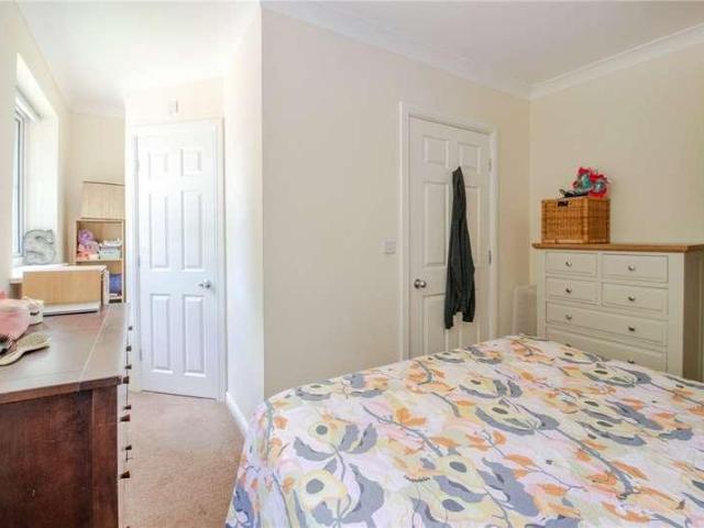 House for sale in Riddlesden, West Yorkshire