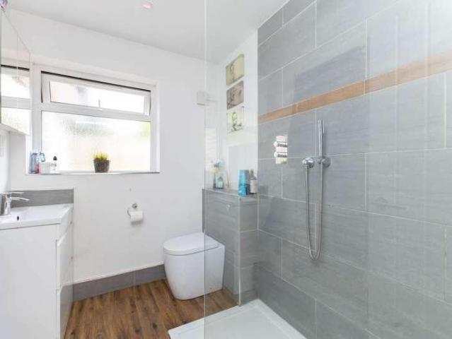 House for sale in Roffey, Horsham