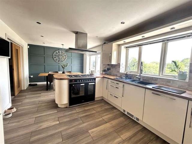 House for sale in Kedleston, East Midlands