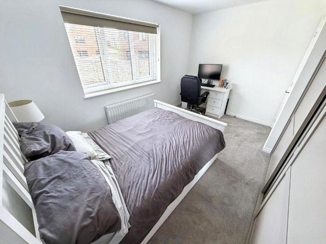 House for sale in Moorside, Tyne And Wear