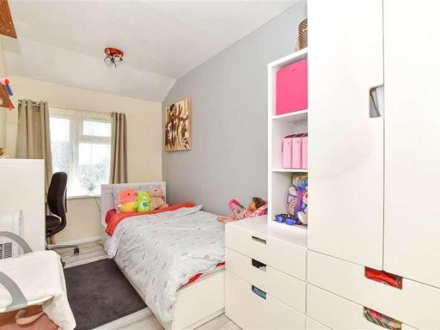 House for sale in Rainham, Greater London