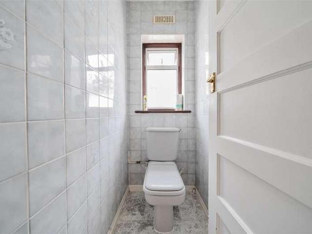 House for sale in Northwood, Batchworth