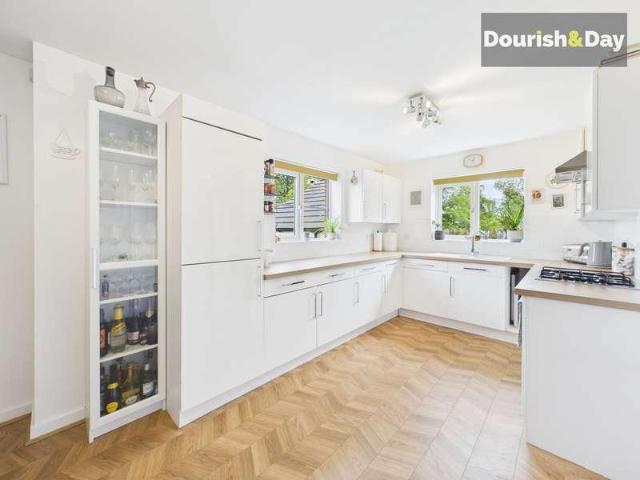 House for sale in Stone, Baswich