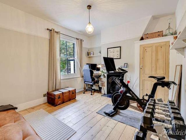 House for sale in Milton, Alton Barnes