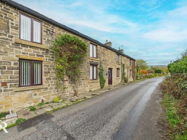 House for sale in Bridgeholm Green, High Peak