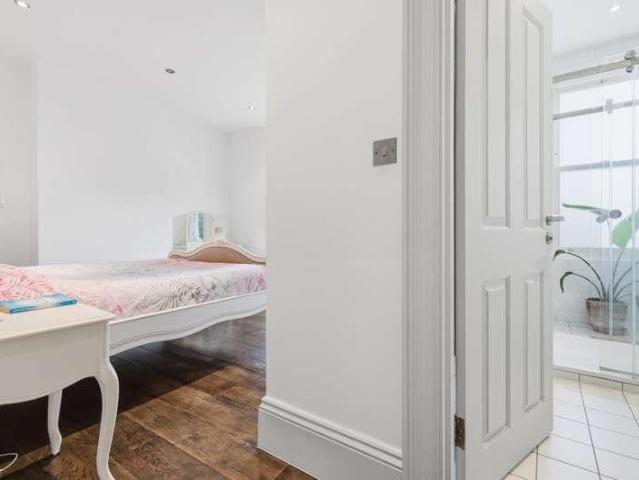 House for sale in Wanstead, Greater London