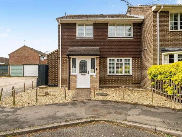 House for sale in Barnham and Eastergate, Clapham