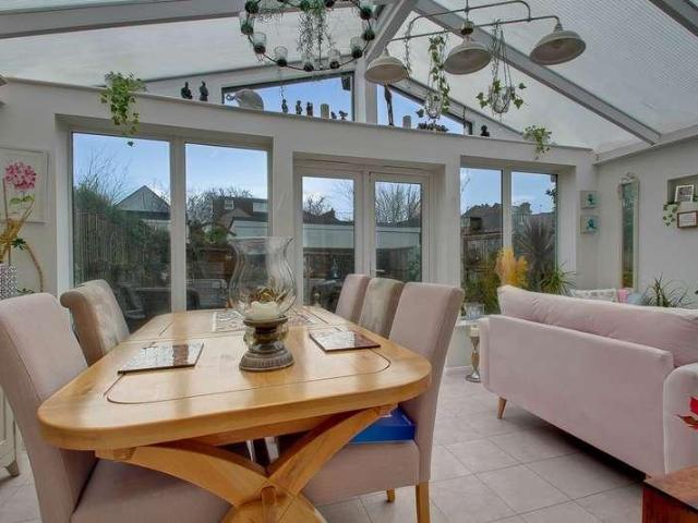 House for sale in Harrow Weald, Greater London