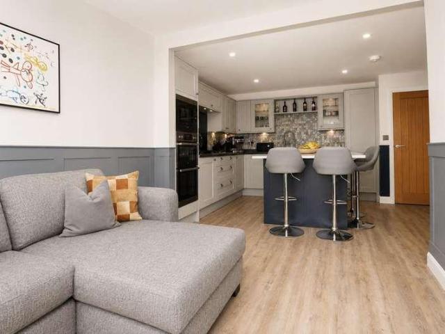 House for sale in Lingbob, Bradford