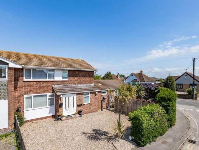 House for sale in Herne and Broomfield, The Bridge