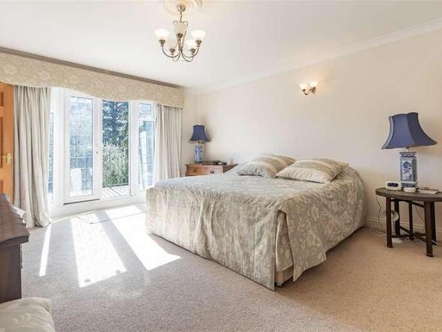 House for sale in Debden Green, Epping