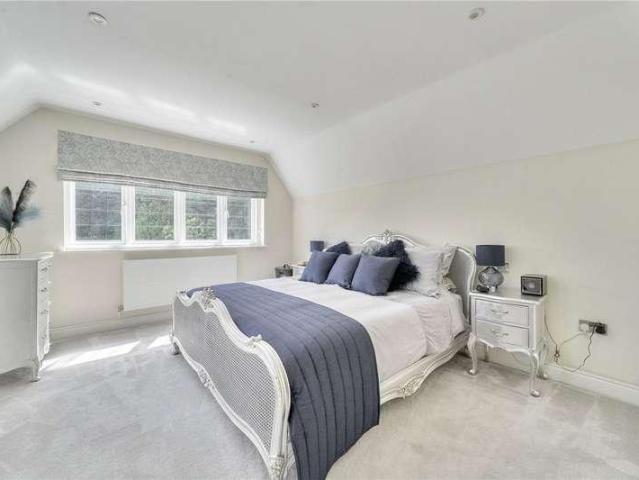 House for sale in Compton, Fole
