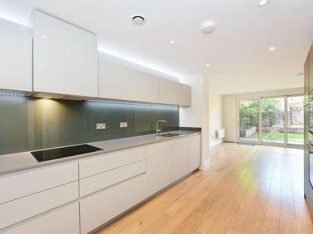 House for sale in London Borough of Ealing, Greater London