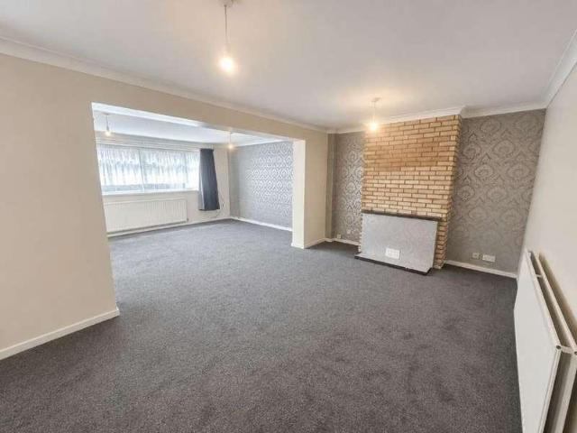 House for sale in Goldthorn Hill, West Midlands
