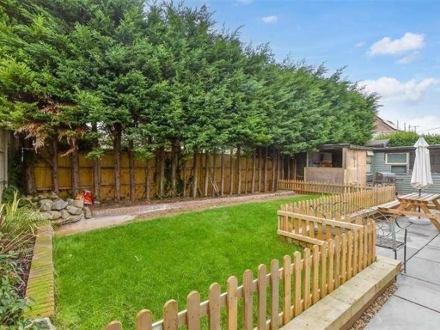 House for sale in Hampton, The Bridge