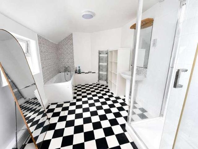 House for sale in Fairfield, Waverley