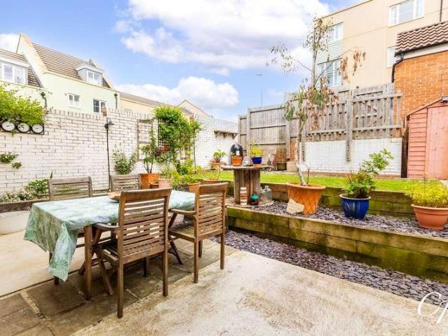 House for sale in Oakley, Golden Valley