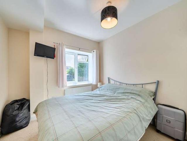 House for sale in Albany Park, Greater London