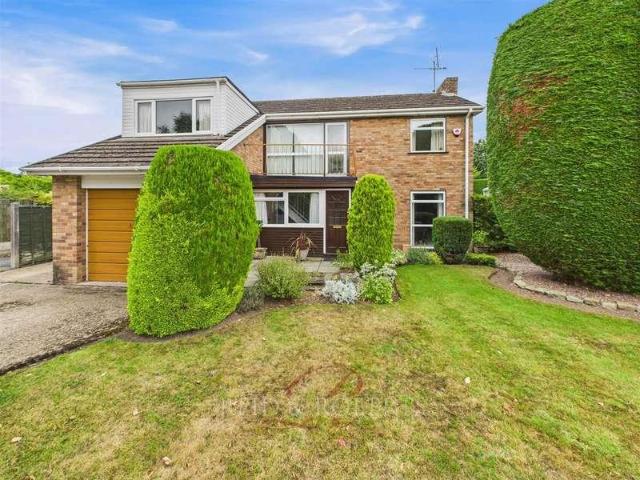 House for sale in Coed-y-Glyn, Wrexham