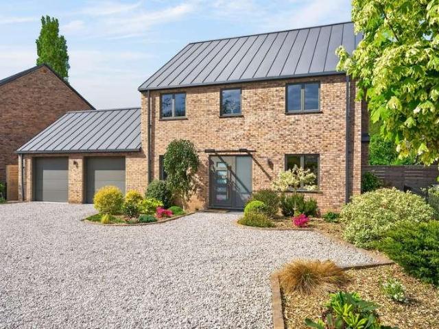 House for sale in Holt Fleet, Wychavon
