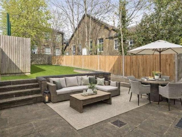 House for sale in Furzedown, Greater London