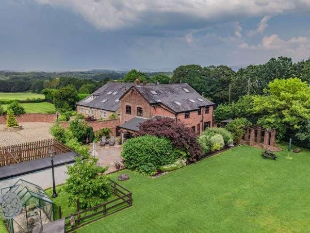 House for sale in Andertons Mill, Lancashire