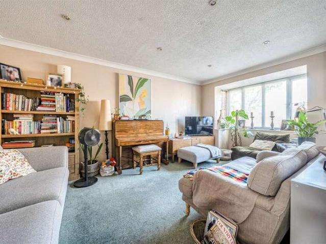 House for sale in Ladygrove, Berrick Salome